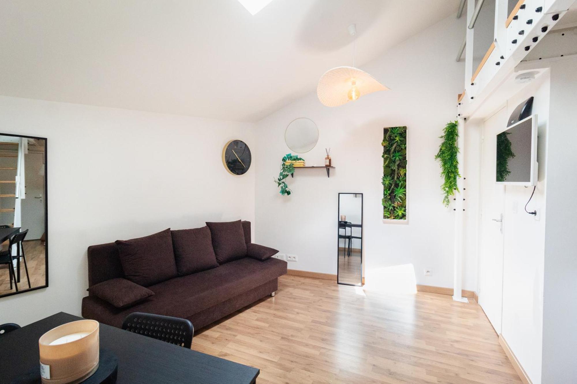 Le Charmant Accueil Viennois/T2/Wifi/Cosy/Parking Пуатье Экстерьер фото